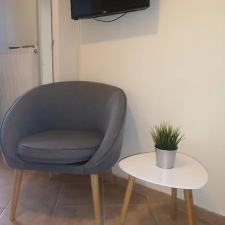 Makis Nest 3* ブアブロウ