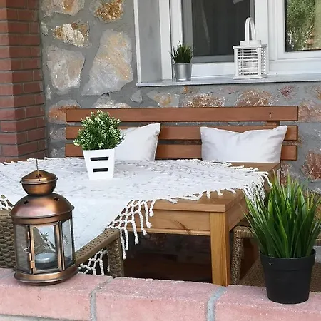 アパートホテル Makis Nest 3*