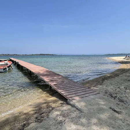 Hotel de apartamente Makis Nest