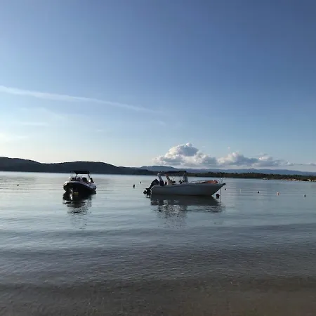 公寓式酒店 Makis Nest