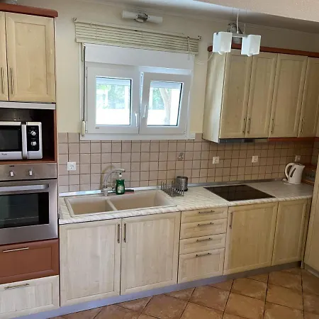 Hotel apartamentowy Makis Nest Vourvourou