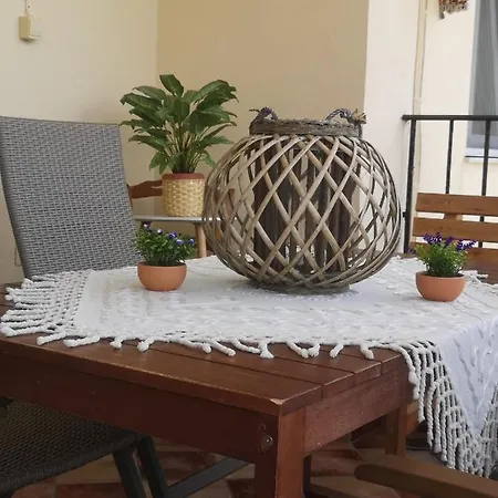 Makis Nest Hotel apartamentowy 3*