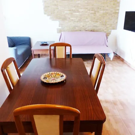 Makis Nest Aparthotel Vourvourou