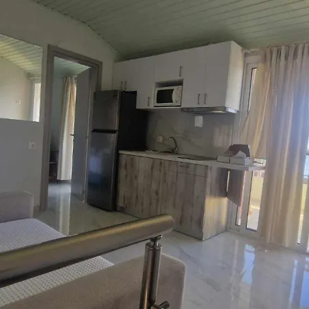 Hotel de apartamente Makis Nest 3*