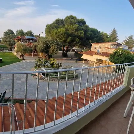 Makis Nest 3* 沃尔沃罗