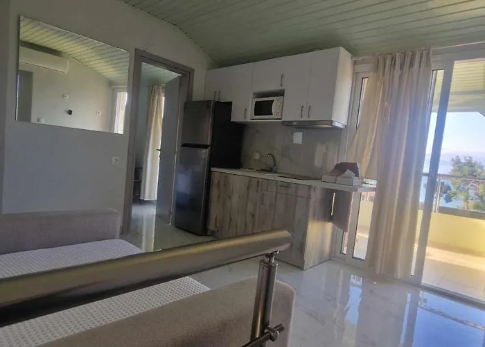 Aparthotel Makis Nest Vourvourou