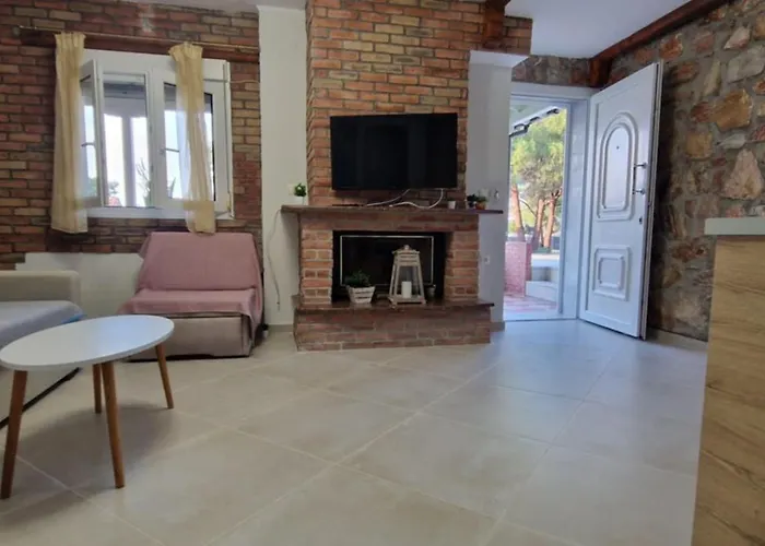 Makis Nest 3* Vourvourou