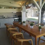 Apartmanhotel Makis Nest Vurvurú