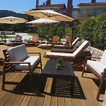 Apartmanhotel Makis Nest Vurvurú