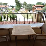 Makis Nest Apartmanhotel 3*