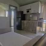 Makis Nest Apartmanhotel