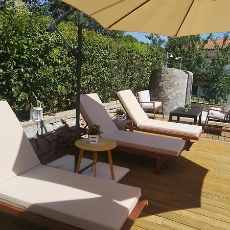 Makis Nest Apartmanhotel Vurvurú