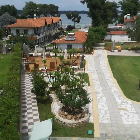 מלון דירות Makis Nest וורוורו