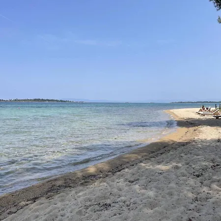 Makis Nest 3* וורוורו