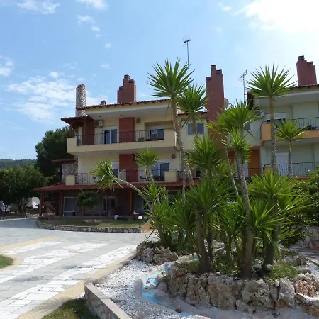 מלון דירות Makis Nest וורוורו