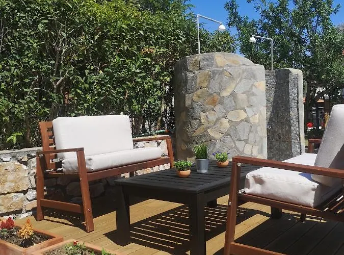 Makis Nest 3* Vourvourou