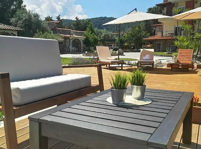 Makis Nest 3* Vourvourou