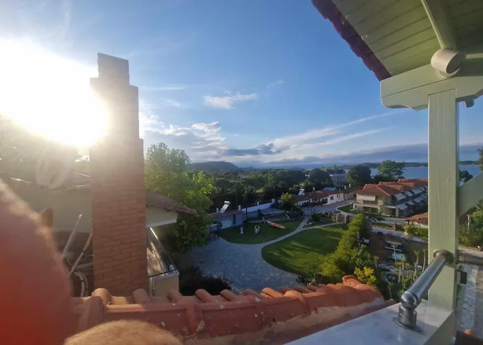 Makis Nest 3* Vourvourou